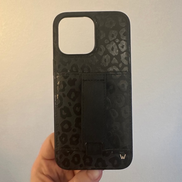 Walli Black Phone Case with Textured Design and Secure Grip iPhone 14 Pro Max - Picture 4 of 5